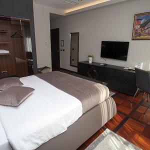 Business Room