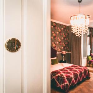XL Room