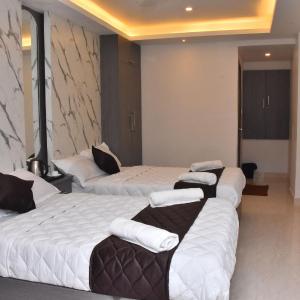 Twin Room with Bath