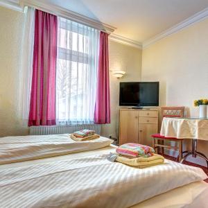 Triple Room with Bathroom