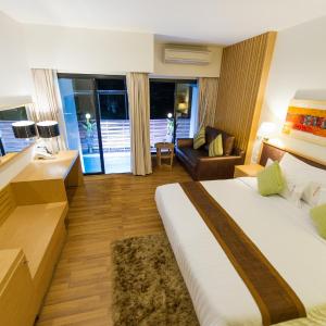 King Room with Pool View