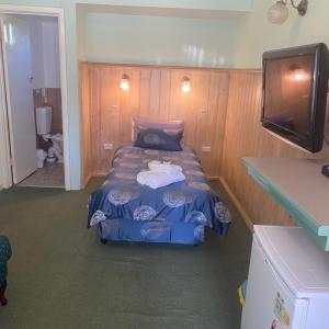 Budget Single Room