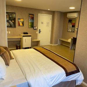 Queen Room - Disability Access