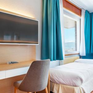 Quadruple Room with Terrace