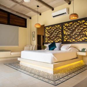 Deluxe Bungalow with Garden View