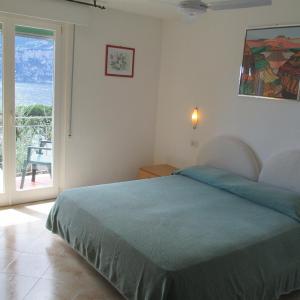 Double or Twin Room with Lake View