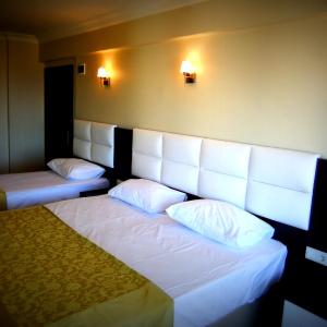 Deluxe Triple Room with Sea View