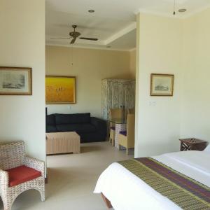 Deluxe Beach Front