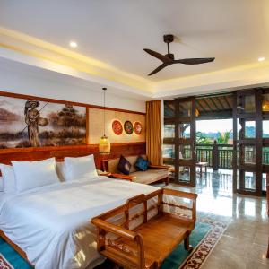Arkananta Premier Suite with Rice Field View 