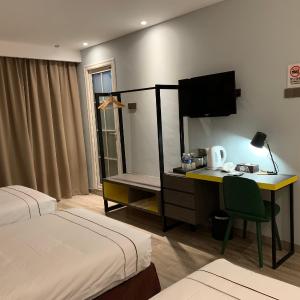 Triple Room