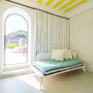 Deluxe Suite with Balcony and Terrace and Sea View