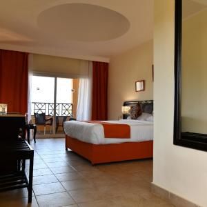 Standard Double Room – One way transfer airport to Hotel