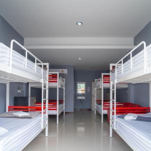 8-Bed Mixed Dormitory Room