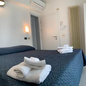 Double or Twin Room with Beach Access