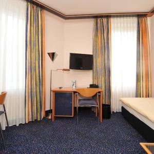 Quiet Single Room