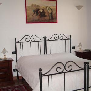 Double or Twin Room with Bathroom