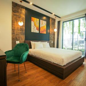 Double Room with Balcony and Sea View