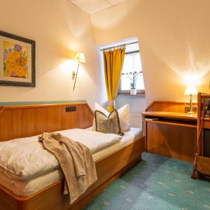Small Single Room