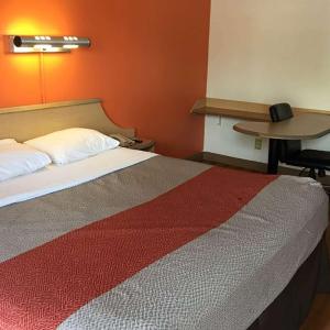 King Room - Non-Smoking