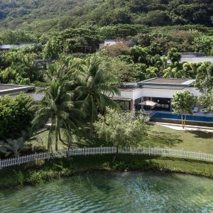 Park Lake View Villa King + Twin (Pick-up Service)
