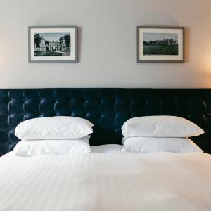 Signature Twin Room