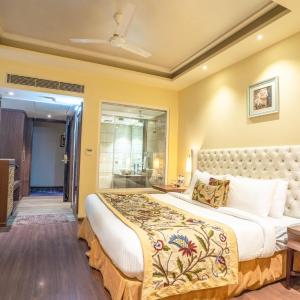 Twin Room with Bathroom