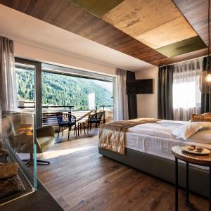 Suite with Sauna