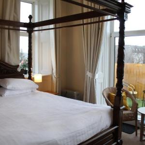 Double Room with Four Poster Bed