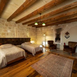 Superior Double or Twin Room with Mountain View