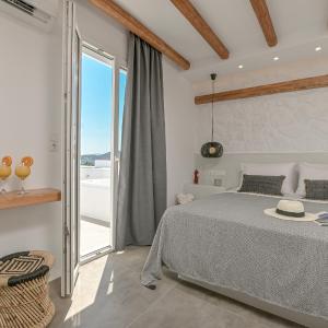 Deluxe Suite with Sea View