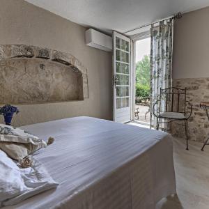 Double Room with garden access
