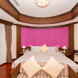 Suite with Spa Bath