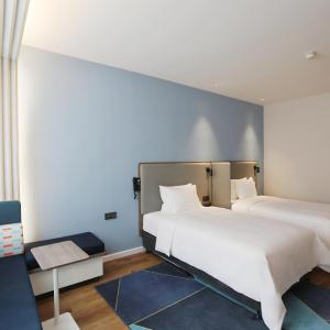Standard Twin Room with Extra Floor Space