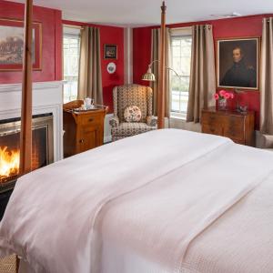 Queen Room 3