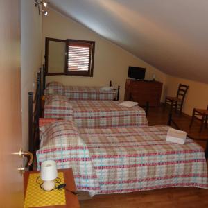 Triple Room with Private Bathroom