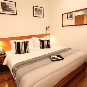 Junior Deluxe Room