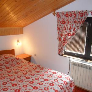 Single Room with Private Bathroom
