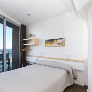 Small Double Room with balcon sea view