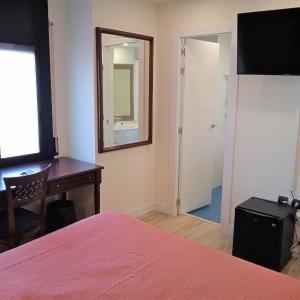 Basic Double Room - 1 or 2 beds. 