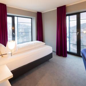 Comfort Single Room Silver