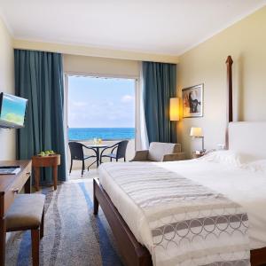 Deluxe Double or Twin Room with Front Sea View