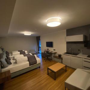 Superior Queen Room with Two Queen Beds
