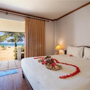 Superior Beachfront Bungalow