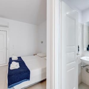 Small Twin Room with a Window to Interior Corridor