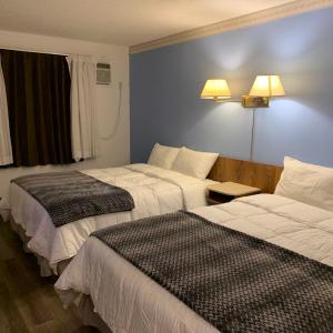 Queen Studio with Two Queen Beds