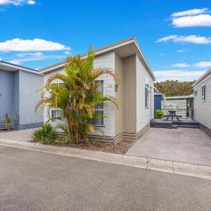 Two-Bedroom Villa (5 Adults)