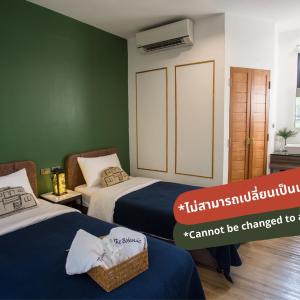 Standard Twin Room
