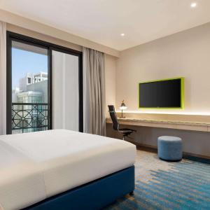 Deluxe Suite, 1 King Bed - Complimentary Transfer to La Mer Beach, Dubai Mall / Burj Khalifa Metro Station