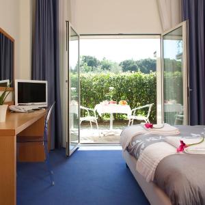 Double Room with Garden