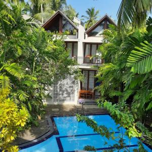 Junior Suite with Pool View
